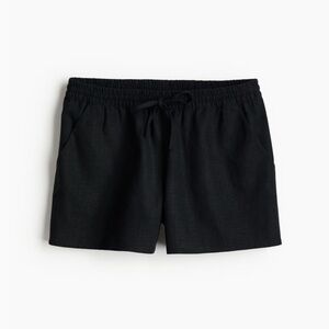 Linen blend pull on shorts with drawstring and pockets